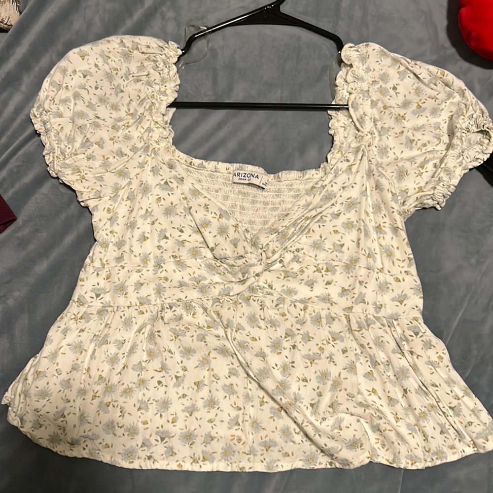 Cropped floral shirt